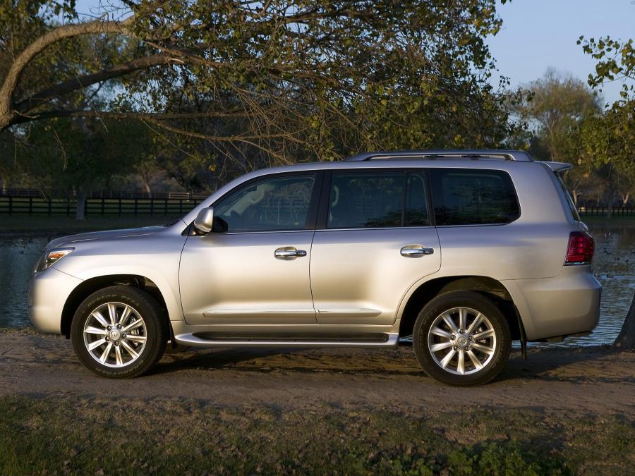  Lexus LX570 2008 года  (фото 159 из 221)